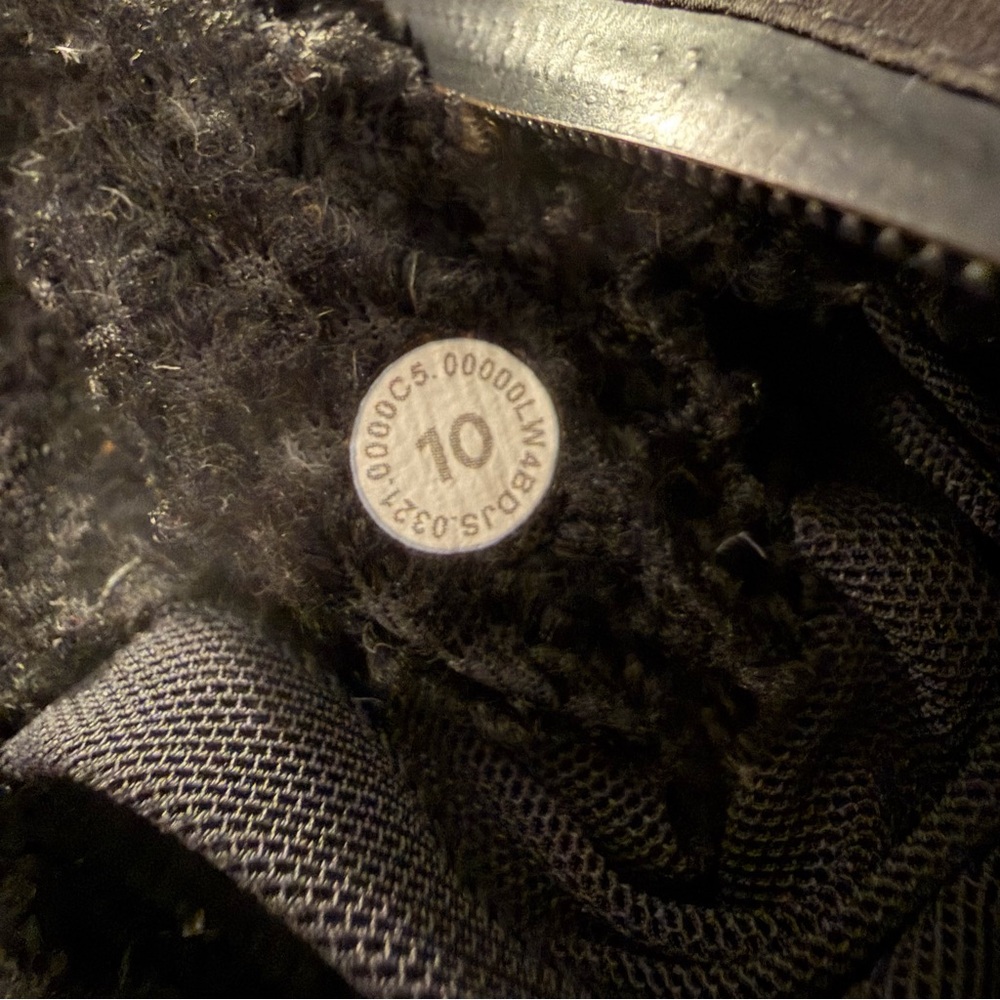 Lululemon down coat - Picture 12 of 15